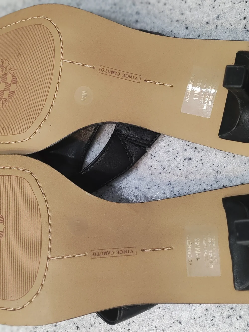 Vince Camuto Black Leather Square-Toe Thong Sandals💃💃💃💃💃💃💃💃💃🔥🔥🔥💥